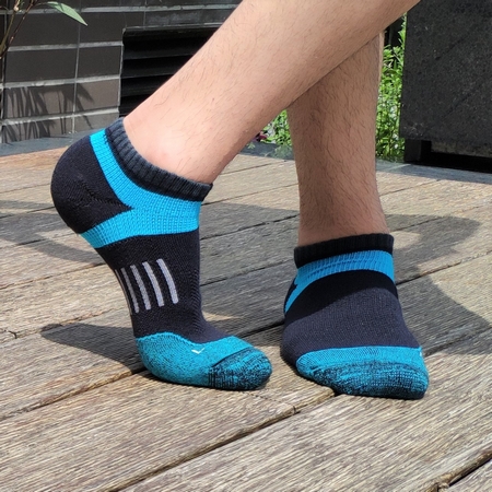 iwaz愛襪子-吸排氣墊運動襪／任選組
